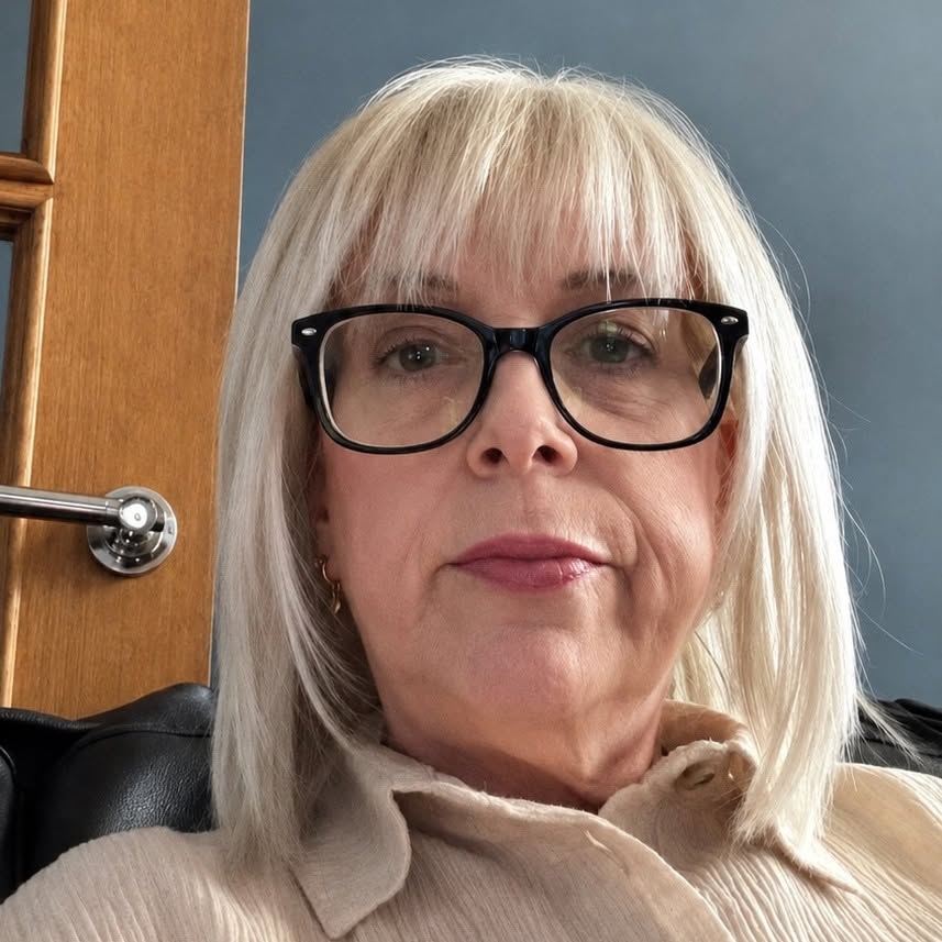 Mandy Jayne Johnson Obituary, Death - Beloved Partner and Mother Dies Peacefully at Home Aged 58